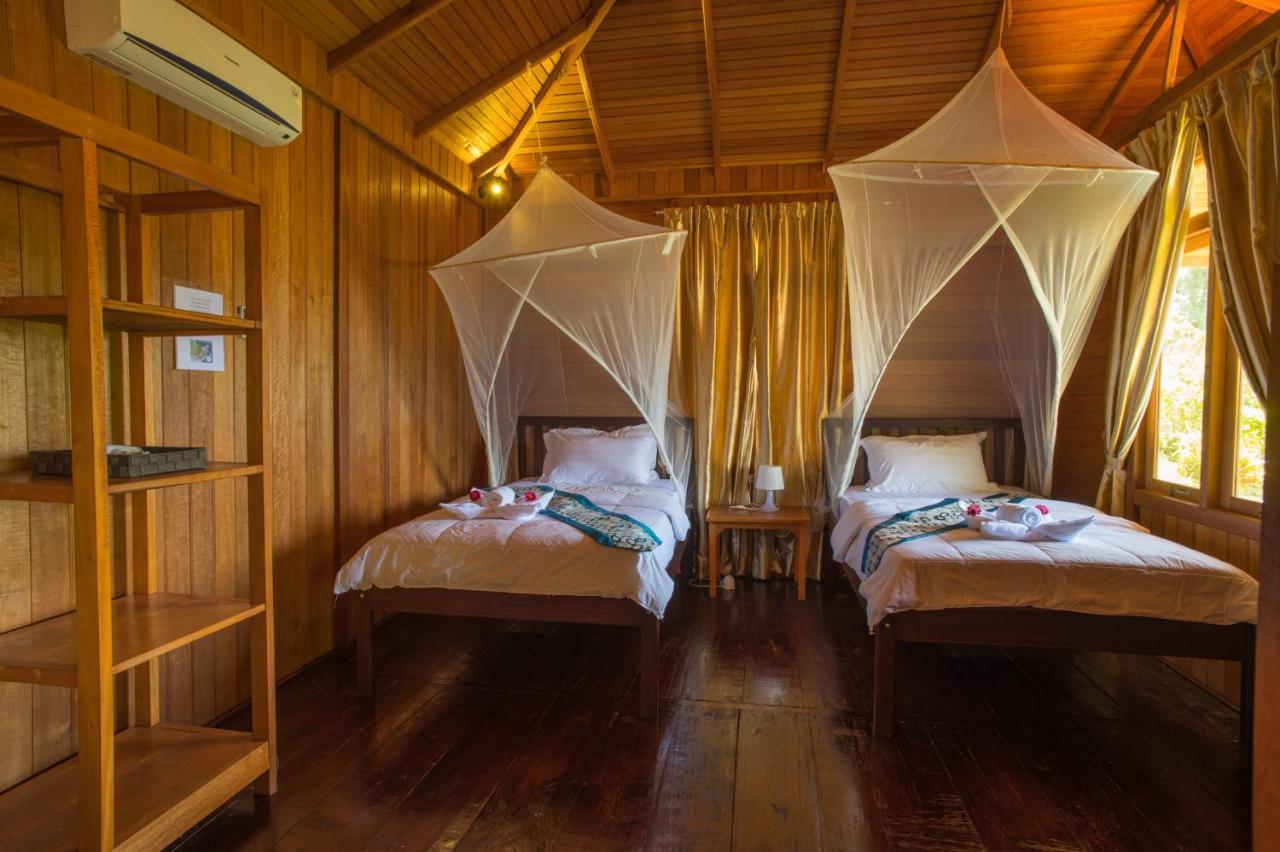 K2 Lembeh Dive Resort Bitung Extérieur photo