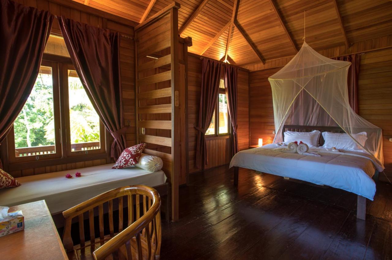 K2 Lembeh Dive Resort Bitung Extérieur photo