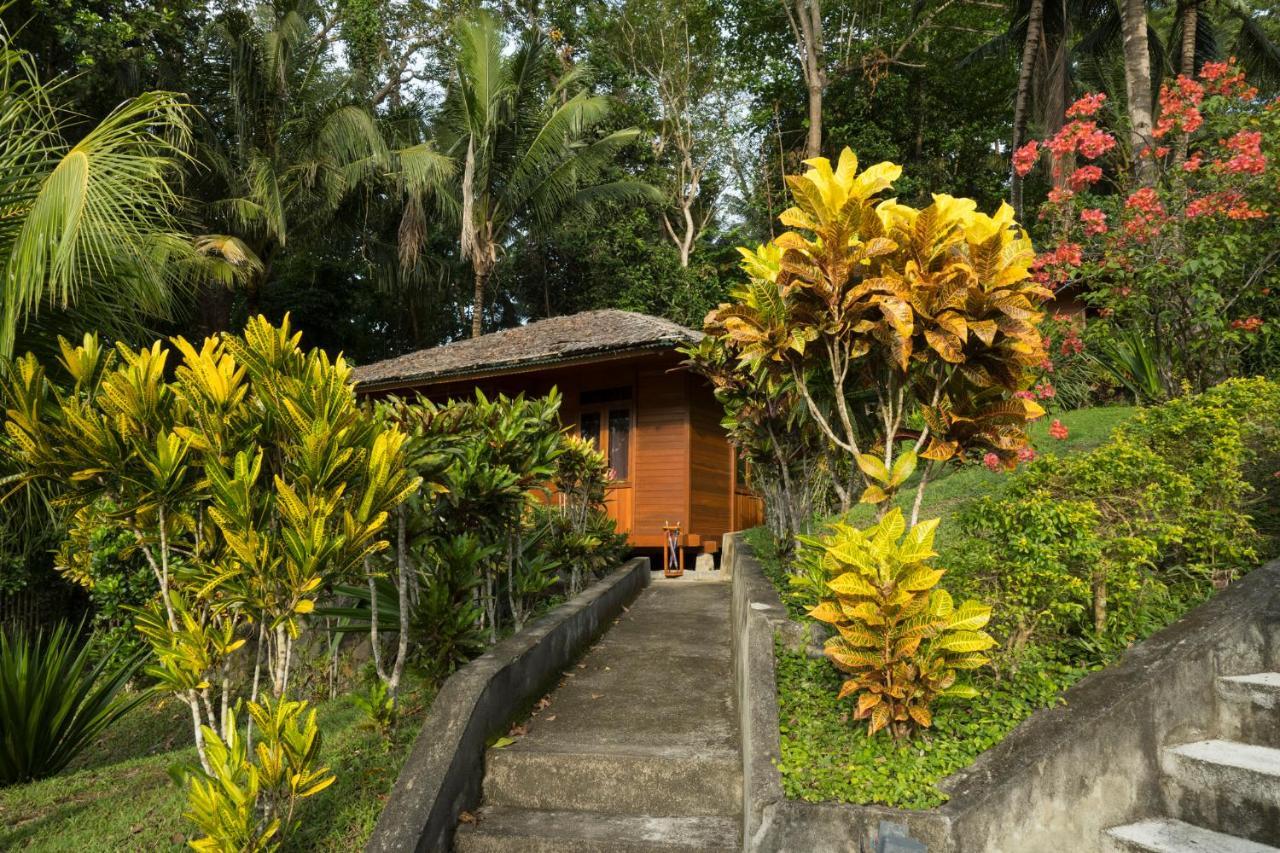 K2 Lembeh Dive Resort Bitung Extérieur photo